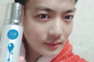 <strong>悦蕾海洋冰川水凝露：改善粗糙暗沉肌肤首选保湿臻品</strong>