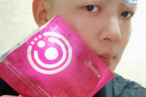 悦蕾冻龄抗皱多效眼膜：守护眼部年轻的秘密武器