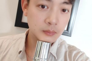 悦蕾海洋冰川水凝露：油性皮肤首选控油保湿珍品